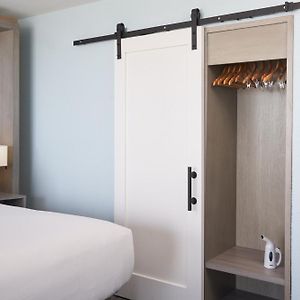 King Room Mobility accessible
